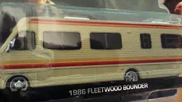 Breaking bad fleetwood bounder 1 / 64 greenlight