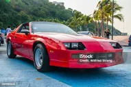 Красный Chevrolet Camaro В Юговосточной Азии — стоковые фотографии и другие картинки Chevrolet Camaro Super Sport - Chevrolet Camaro Super Sport, Chevrolet Camaro, Chevrolet